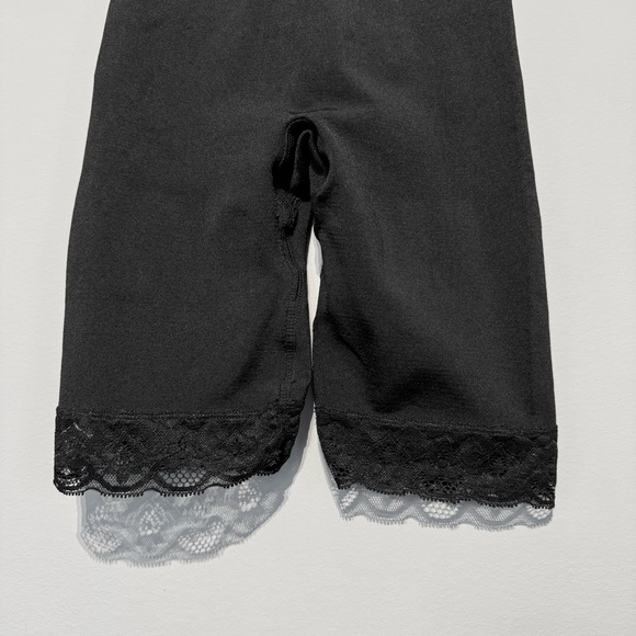 ๐๏ธ 4 for 20$ / Waist Shaper & Bum Shaper / Black / M - Picture 3 of 5